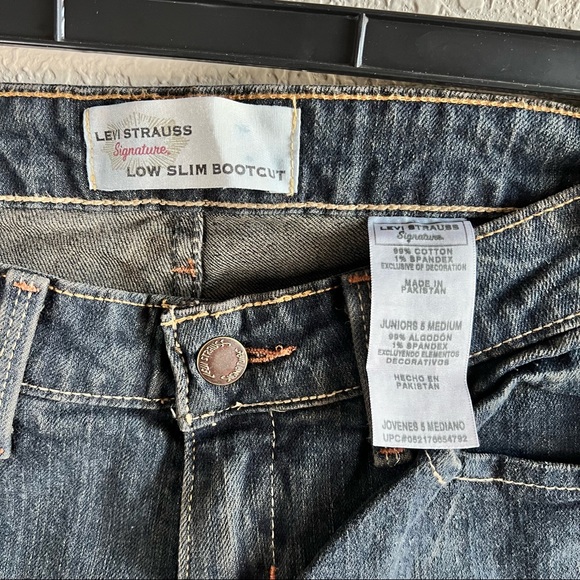 Levis low rise bootcut jean - Picture 3 of 5